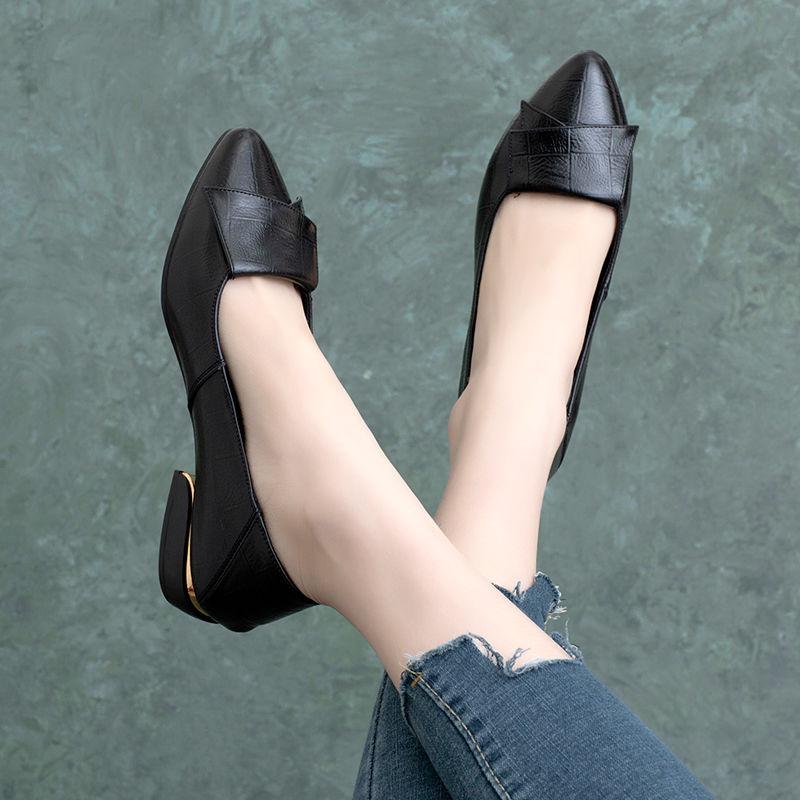 Flat Single Shoes Women Shallow Mouth Thick Heel Pointed Toe Women's Shoes Soft Leather Soft Sole All-match Leather Shoes Work Shoes