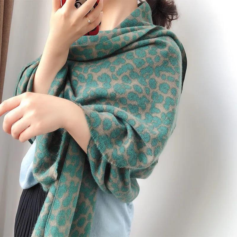 Korean Version of Green Leopard Scarf Winter Long Thick Warm Scarf Shawl for Women