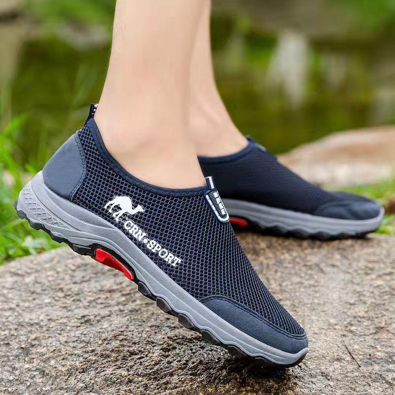 Summer Outdoor Casual Sandals Unisex Non-slip Hiking Shoes Mesh Shoes Breathable Old Beijing Cloth Shoes Middle-aged and Elderly Non-slip Dad Shoes