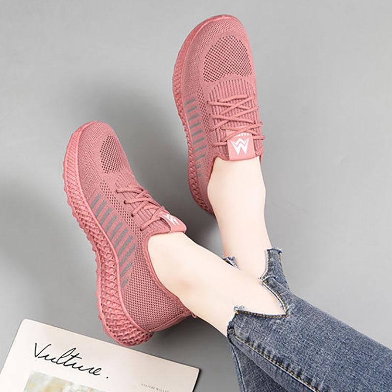 Old Beijing Cloth Shoes Women's Fashion Soft-soled Comfortable Mother Shoes Non-slip Lightweight Single Shoes Middle-aged and Elderly Sports Shoes