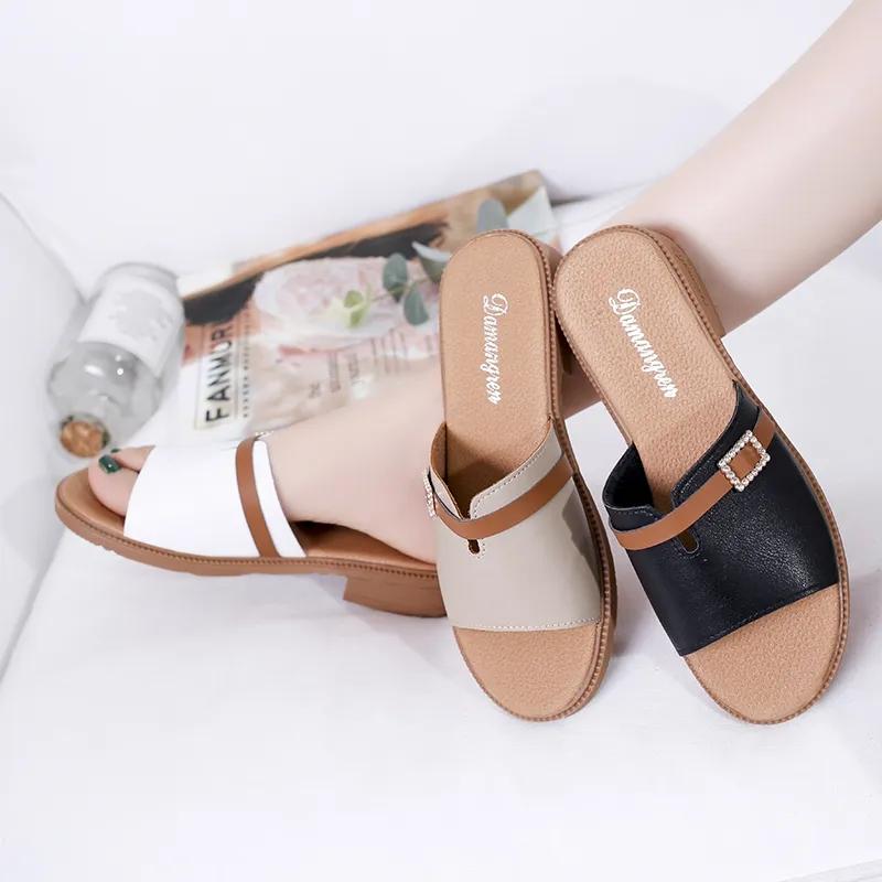 Sandals Slippers Women Korean Rhinestone One-word Slippers Thick Flat Heels All-match Casual Slippers All-match Simple Flip Flops Women Summer Shoes