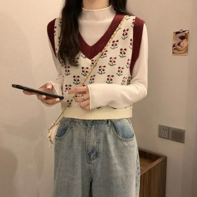 Sweater Vest Women Vintage Sleeveless Knitted Crop Tops Girls Patchwork Flowers Spring Simple Casual V-neck Japanese Style Chic