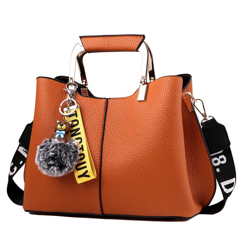 Woman bag European and American style Shoulder Handbag Trendy wild Patent leather bag Big capacity