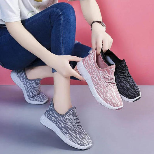 Spring and Summer Breathable Women's Sports Shoes Mother Elderly Walking Shoes Women's Net Shoes Women's Work Shoes