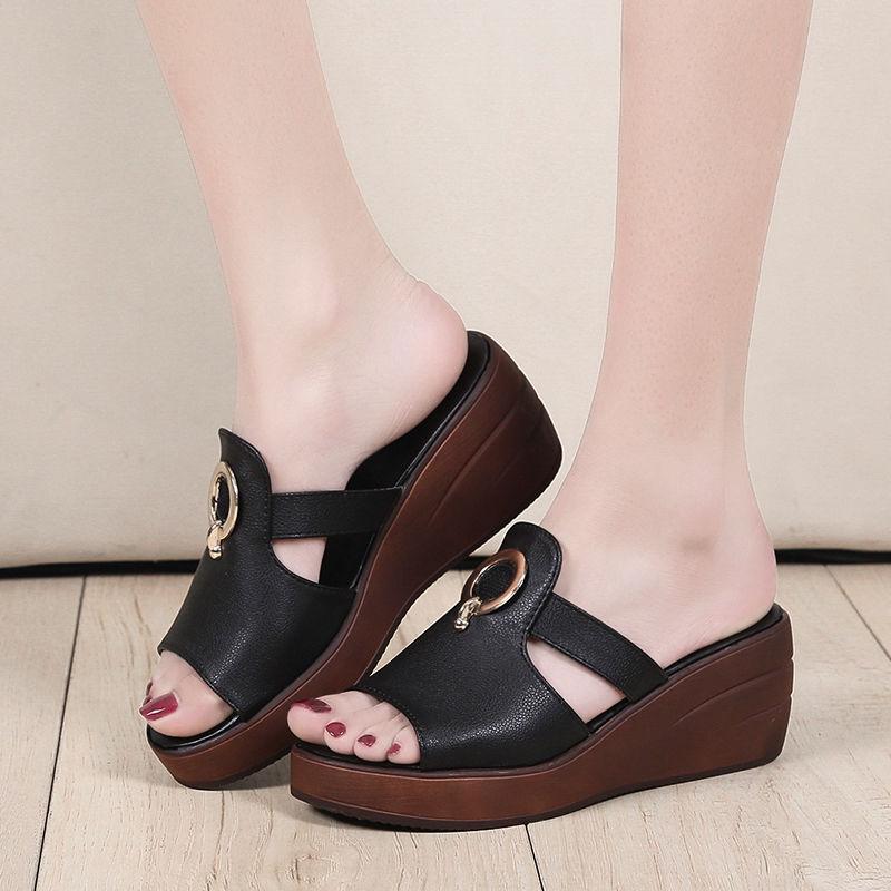 Slope Heel Slippers for Women's Outer Wear Non-slip Thick Bottom All-match Waterproof Platform Beach High Heel Sandals