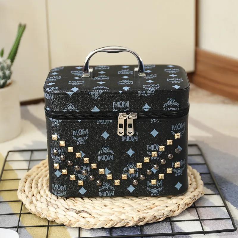 Rivet Printing Cosmetic Bag Large Capacity Multifunctional Portable Portable Cosmetic Storage Box