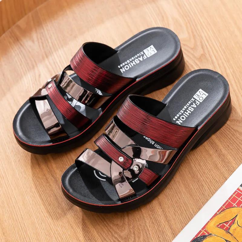 Slippers Women's Summer Wear Mid-heel Soft-soled Middle-aged Ladies Flat-bottom Non-slip Middle-aged and Elderly Mother Sandals