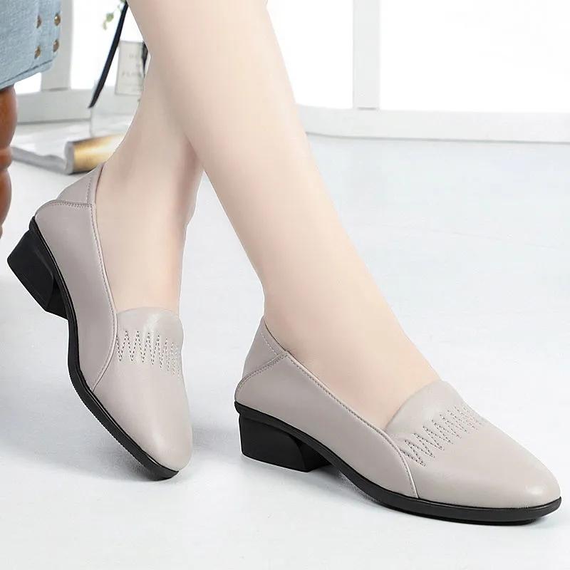 Soft Shoes Spring and Autumn Ladies Shoes Round Head Shallow Mouth Foot Shoes Thick with Soft Bottom Shoes