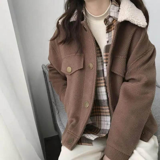 Retro Hong Kong-flavored Small Woolen Coat Female Autumn and Winter Lamb Fur Collar Thick Short Woolen Coat