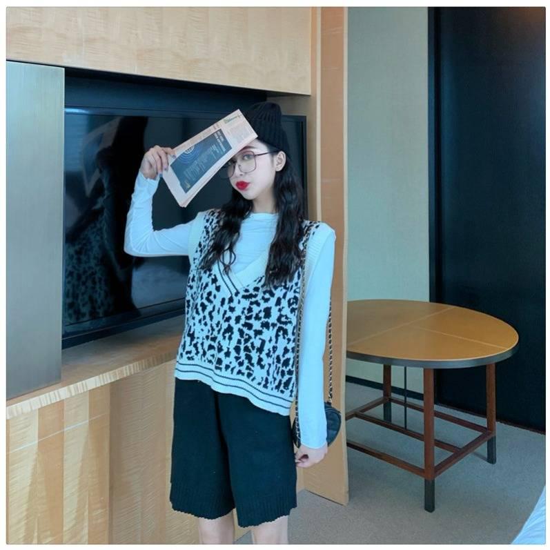 Leopard V-neck Sweater Vest Women's Loose Wild Pullover Knitted Sleeveless Sweater