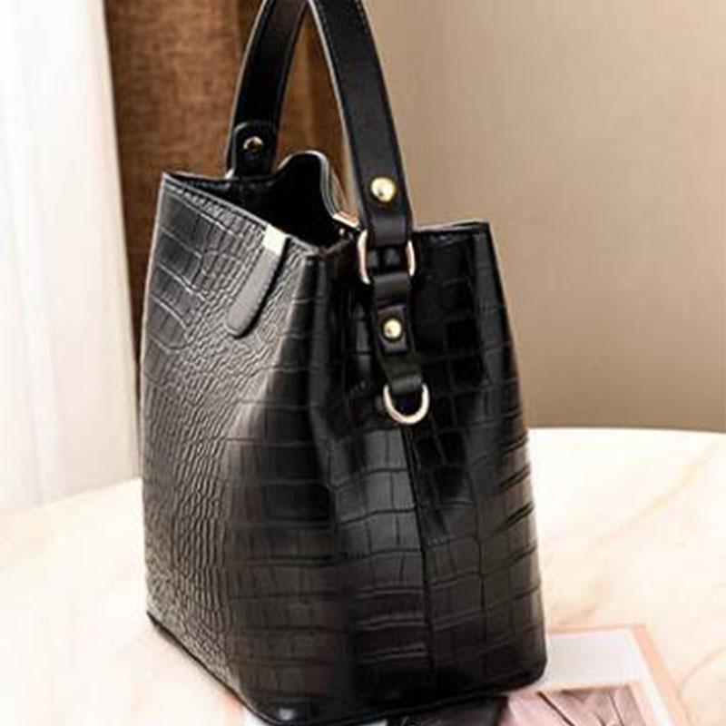 Crossbody Bag Women Crocodile Pattern Leather Anti-theft Zipper Large Capacity Bucket Shoulder Bag