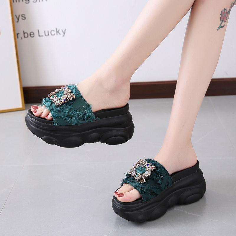 Summer wear slippers female net red ins sandals fashion wild thick bottom sponge cake half dragging