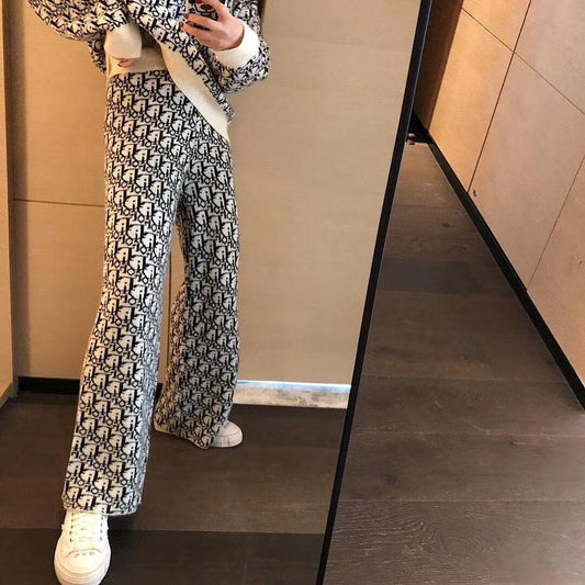 2pcs/set Women's Suit Letter Printing V-neck Knitted Pullover Sweater + Knitted Wide-leg Pants 2 Piece Set