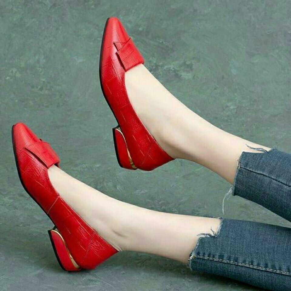 Flat Single Shoes Women Shallow Mouth Thick Heel Pointed Toe Women's Shoes Soft Leather Soft Sole All-match Leather Shoes Work Shoes