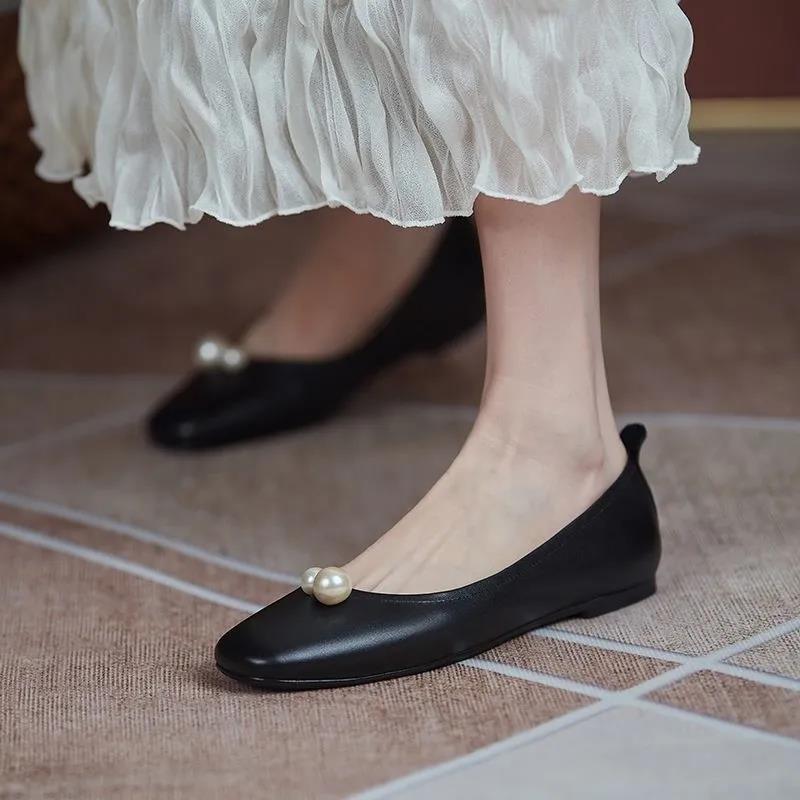 Single Shoes Female Fairy Style Sweet and Gentle Pearl Shoes Really Soft Leather Retro Round Toe Flat Shoes