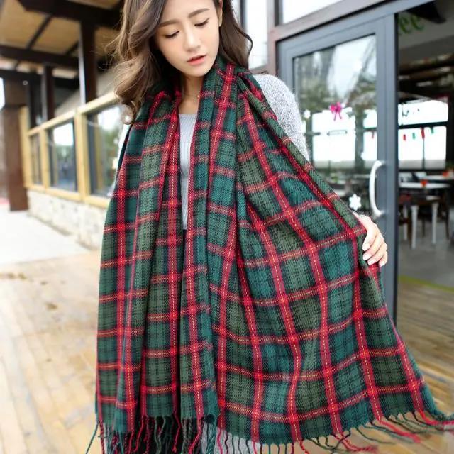 Women's Scarf Winter Thickening and Long Tassel Scarf Korean Color Plaid Knitted Scarf Shawl Dual-use