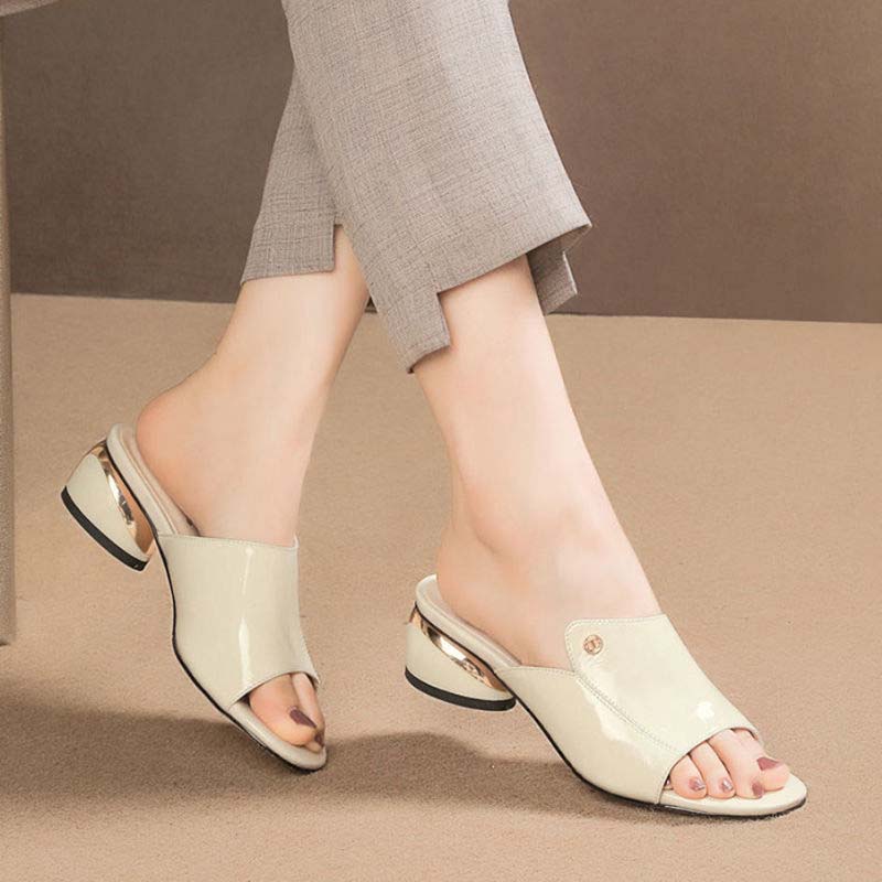 Women's Outer Wear Summer Mid-heel Thick Heel Women's Shoes Soft Leather Sandals and Slippers Fashion Open Toe  Women's Slippers