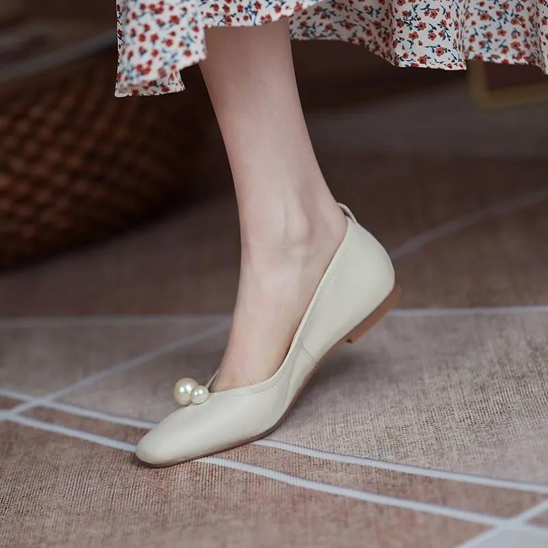 Single Shoes Female Fairy Style Sweet and Gentle Pearl Shoes Really Soft Leather Retro Round Toe Flat Shoes