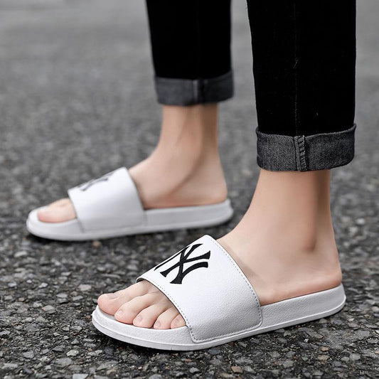 Slippers men summer fashion wear personality outdoor trend sandals mens beach sandals Men's sandals