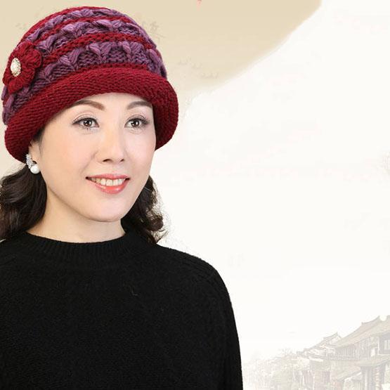 Women's Winter Hat Mother's Cotton Hat Female Knitted Windproof Hat Winter Pearl Warm Thick Woolen Hat