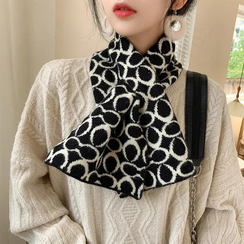 Scarf Women Winter Korean Fashion Printed Knitted Scarf Thicken Warm Cross Neck Guard Couple Scarf Shawl