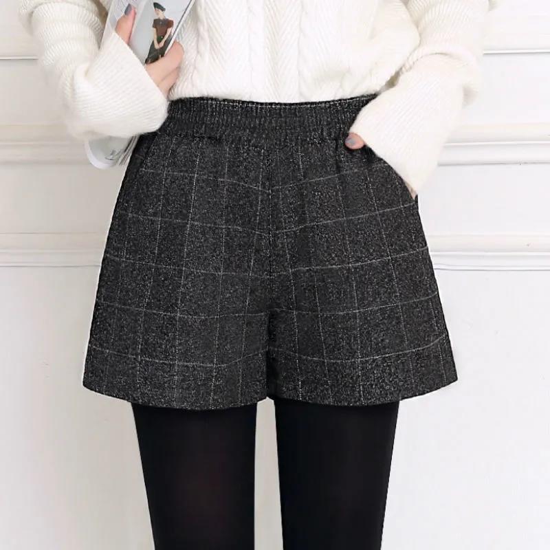 Thick Woolen Shorts Women's Winter Large Size Outer Wear New Loose and Versatile Autumn Bottoming Wide-leg Boots Pants High Waist Tide