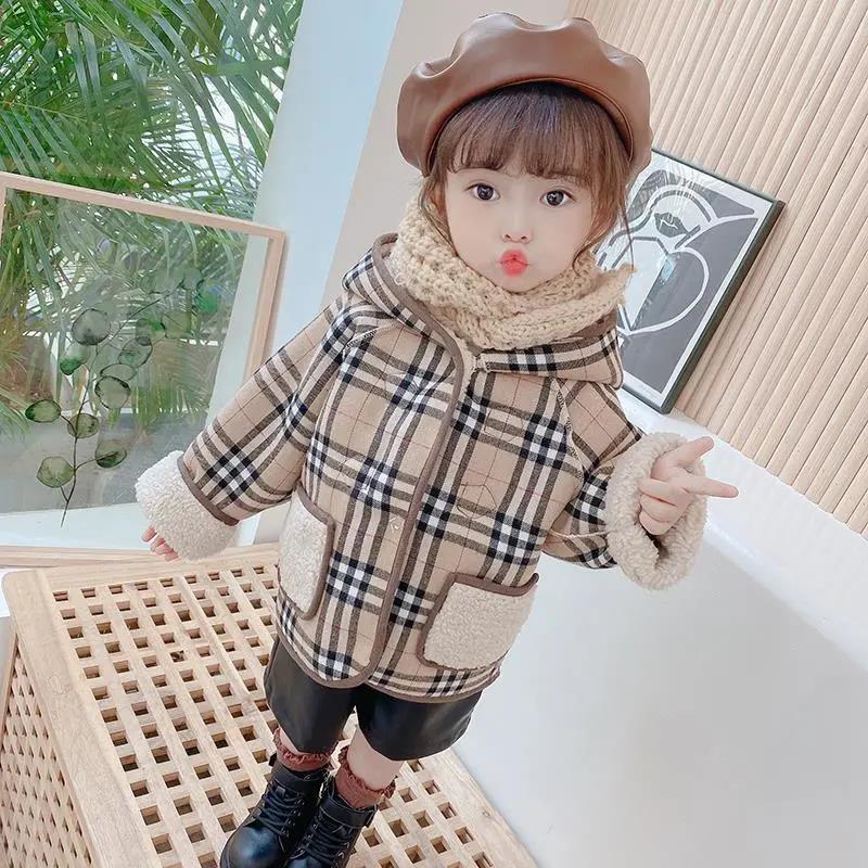 Girls Coat Autumn and Winter Lamb Cashmere Children's Western Style Long Coat Girl Baby Fur All-in-one Trendy Cotton Coat