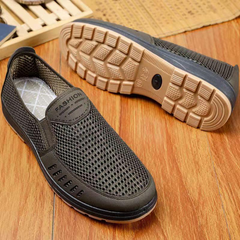 Summer Old Beijing Cloth Shoes Men's Breathable Casual Beef Tendon Sole Dad Shoes Middle-aged and Elderly Deodorant Slip-on Net Shoes