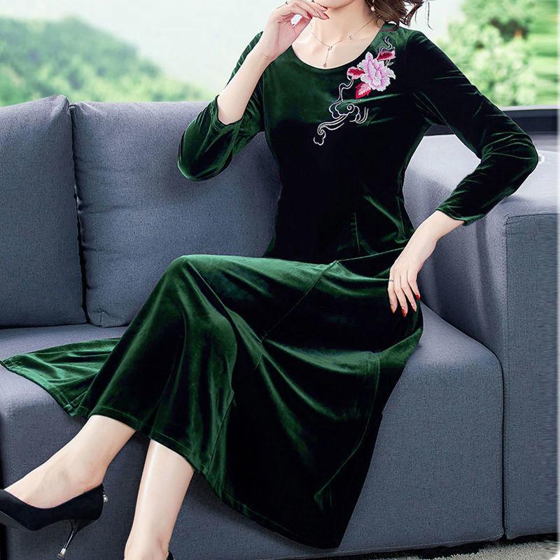 Gold Velvet Women's Mid-length Dress Round Neck  Slim Fit Covering Belly Plus Size Mother Skirt Women's Clothing