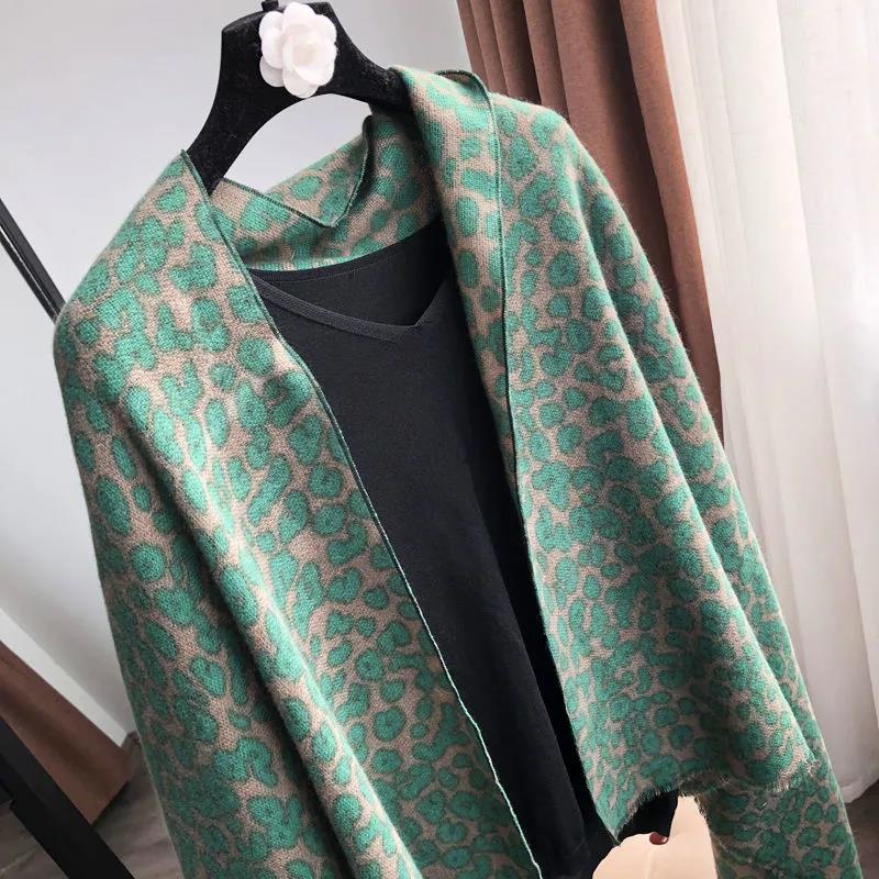 Korean Version of Green Leopard Scarf Winter Long Thick Warm Scarf Shawl for Women