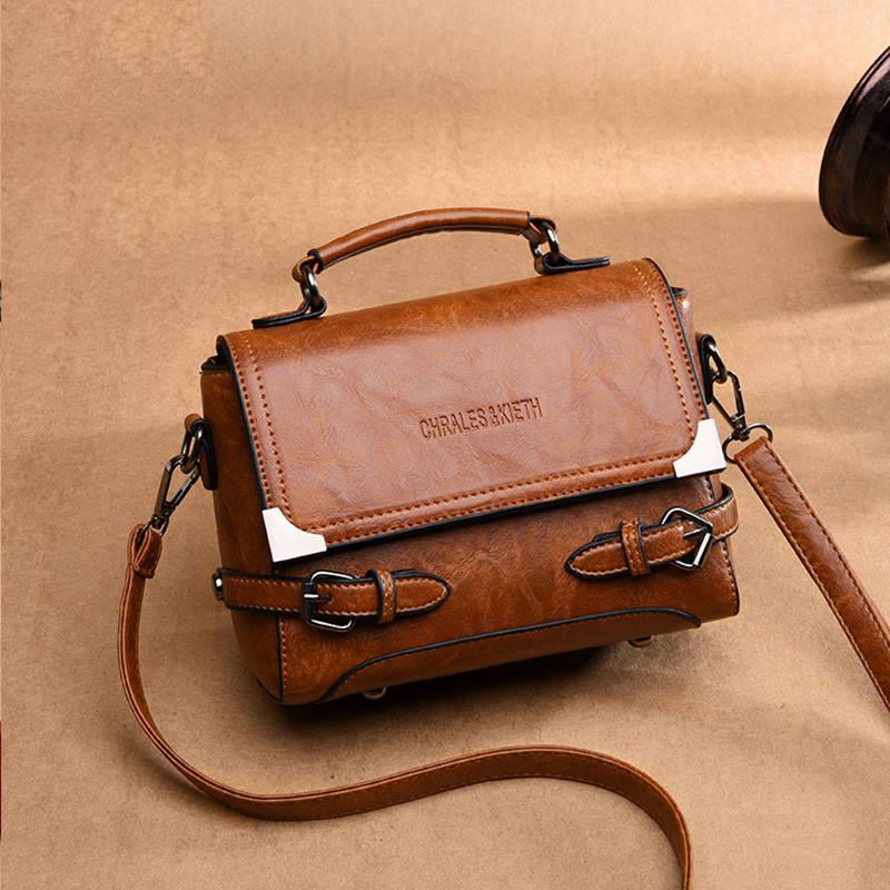 Retro Hand-made Leather-skinned Female Bag Korean Version of The Hundred Shoulder Messenger Bag Small Square Bag