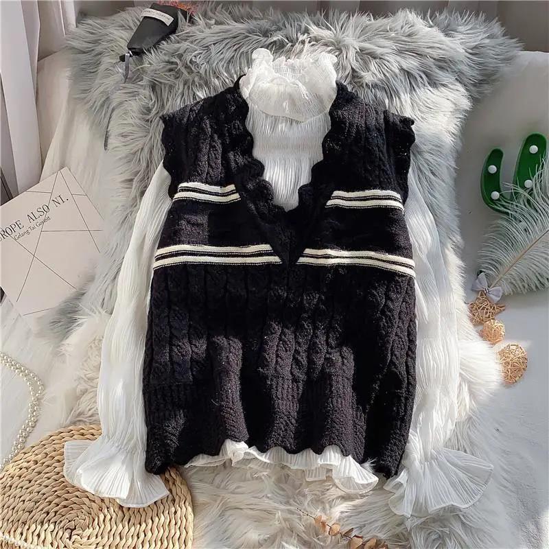 One-piece Knitted Vest Women's Loose Waistcoat Lace V-neck Sleeveless Sweater Outer Jacket Ladies Gentle Wind Sleeveless Sweater