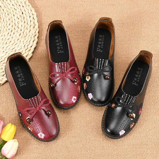 Ladies Soft-soled Embroidered Shoes Spring/autumn Leather Shoes Non-slip Wear-resistant Middle-aged and Elderly Mother Shoes Old Beijing Cloth Shoes