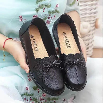 Mother Shoes Soft Sole Comfortable Middle-aged and Elderly Women's Shoes Spring and Autumn Flat Non-slip Single Shoes Old Leather Shoes