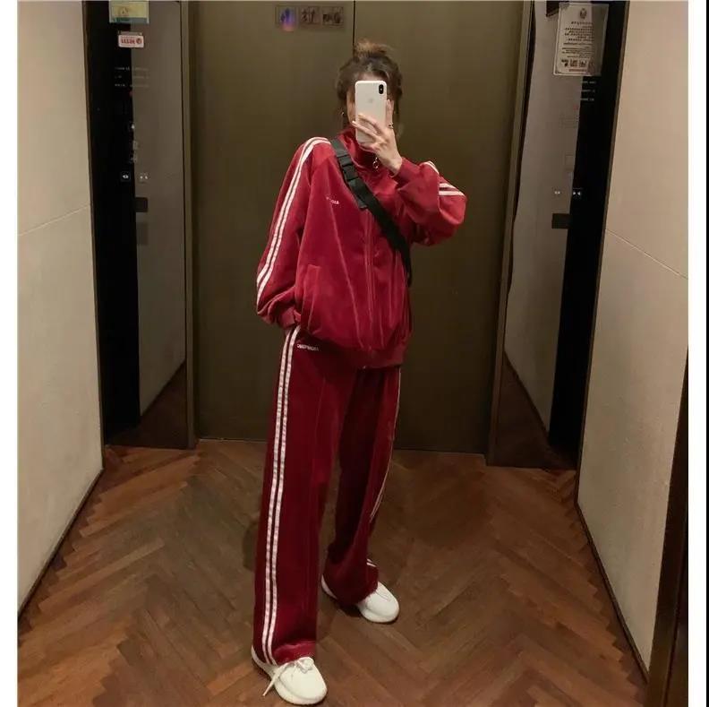 Winter Leisure Gold Velvet Sports Suit Women's Fashion Age Reduction Small Casual Thickened Two-piece Suit