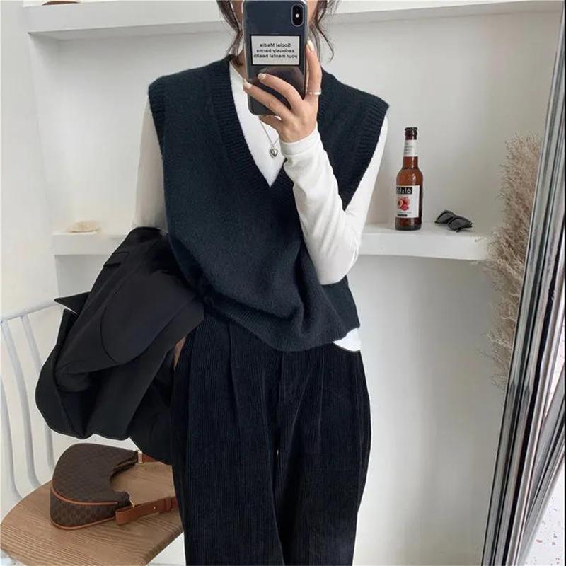 Autumn and Winter Ladies Sweater Vest Warm Korean Casual Loose Retro V-neck Sleeveless Knitted Waistcoat Wool Vest Vest