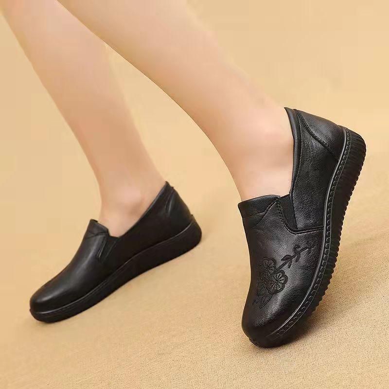 Middle-aged and Elderly Mother Shoes Spring and Autumn Flat Bottom Non-slip Leather Shoes Soft Bottom Comfortable Single Shoes Casual Leather Shoes