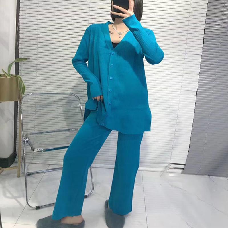 2021 Spring and Autumn Knitted Suit V-neck Cardigan Jacket + Casual Straight Wide Leg Pants Two-piece Female