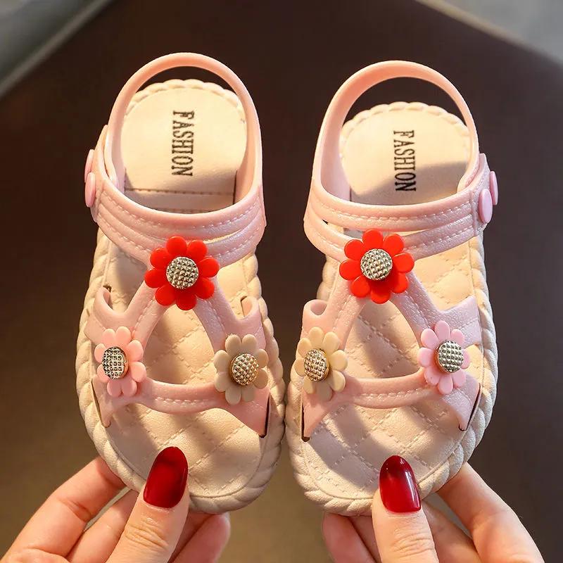 Girls Sandals Girls Summer Soft Sole Flat Beach Sandals Anti-slip Flowers Decoration Casual Princess Light Sandals