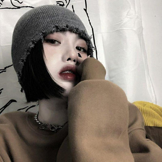 Ins Fashion Women Knit Hats Autumn Winter Skullies Beanies Streetwear Harajuku Hip Hop Hole Beanies Hats Solid Gothic Ripped Knitted Skullies Caps