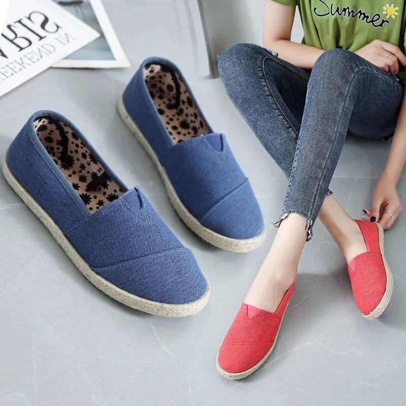 Spring and Autumn Flat Canvas Shoes Women's Slip on Breathable Non-slip Soft Sneakers Pregnant Lady Flat Heel Driving Shoes