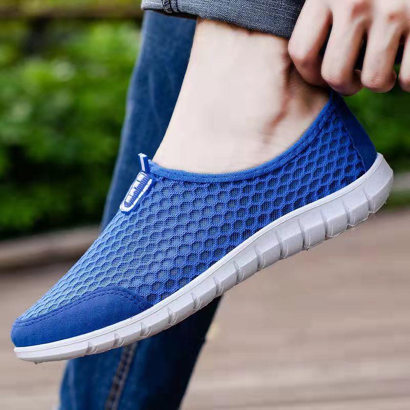 Men's Summer Breathable Hollow Sandals Dad Old Beijing Mesh Cloth Shoes Husband Leisure Sports Slip-On Mesh Shoes