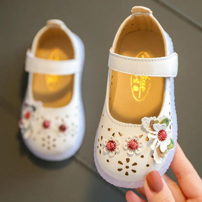 Spring and Autumn Girls' Leather Shoes Hollow Student Net Red Princess Shoes Baby Children's Dance Shoes Children's Single Shoes