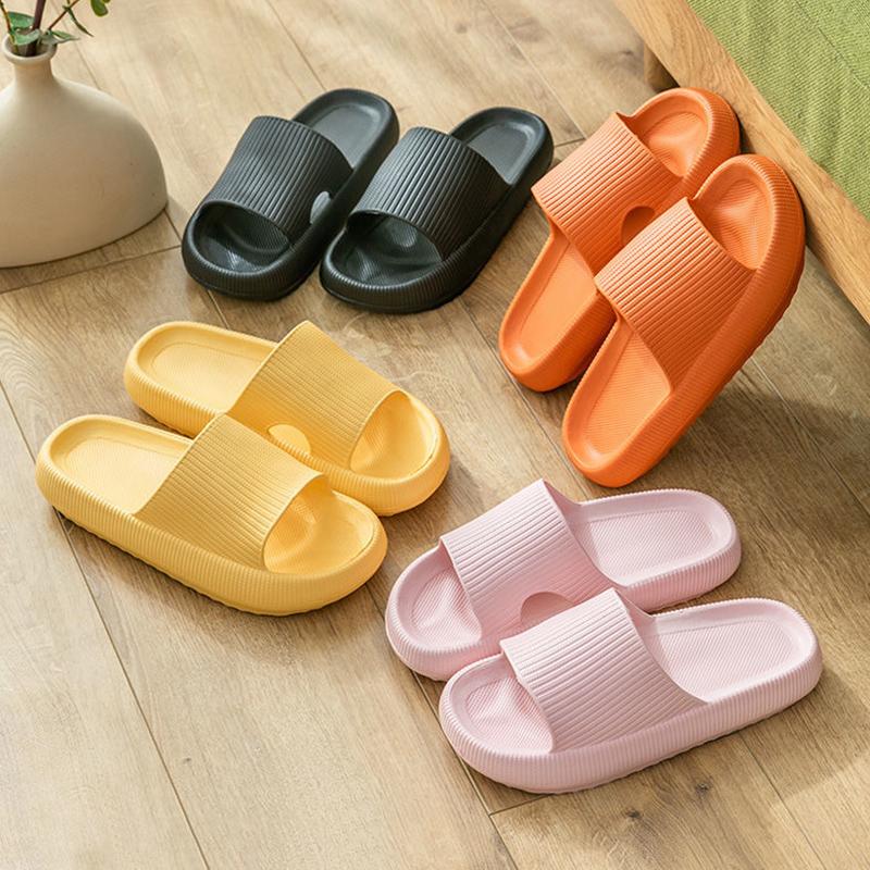 Net Celebrity Super Thick Bottom Stepping on Shit Slippers Male Summer Household Deodorant Non-slip Mute Super Soft Non-odor Foot Sandals