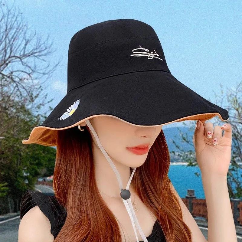 Double Side Big Brim Beach Cotton Daisy Embroidered Sun Hat for Women Anti-UV Summer Sunscreen Sun Hat Cool Hat Outdoor Solid Color Fisherman Hat