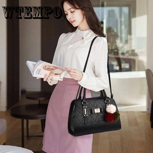 Women's Handbag Fashion Large Capacity Women Shoulder Bag with Hairball Ornaments