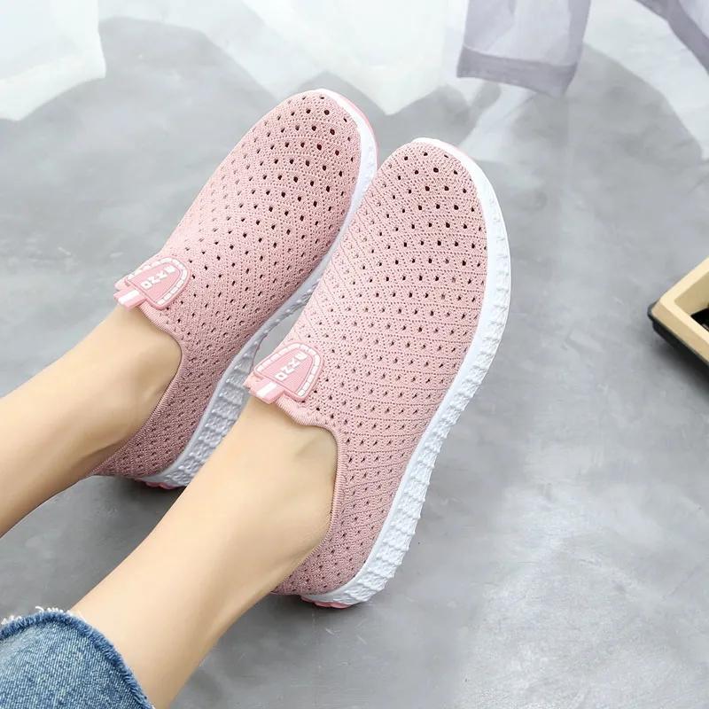 Women's Slip on Flat Shoes Non-slip Soft Bottom Breathable Mesh Knitted Sneakers Casual Sports Shoes Spring and Autumn Outdoor Walking Shoes