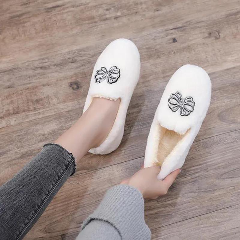 Winter Shoes Women Plus Velvet Flat-bottomed Fur Shoes Soft-soled All-match Moccasin Shoes Warm Women's Cotton Shoes