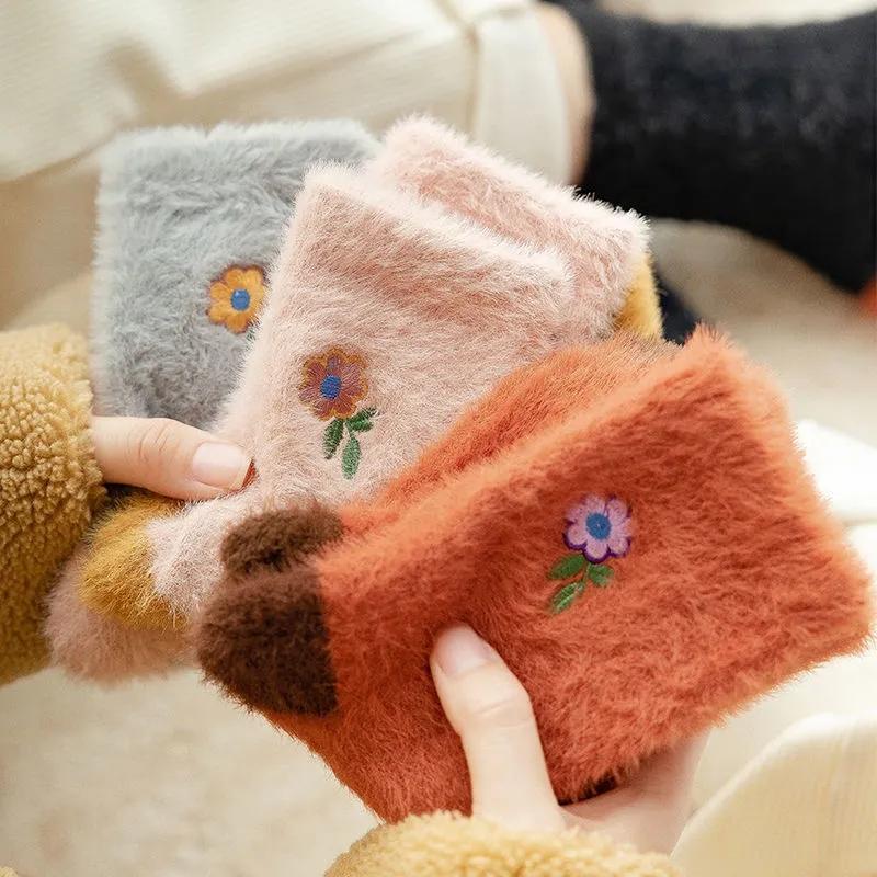 4 Pairs Winter Plus Velvet Thickened Mink Velvet Socks Women's Embroidery Small Flower Stockings Solid Color Floor Socks Warm Sleep Socks