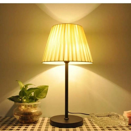 Bedroom Bedside Lamp Warm Light Creative Simple Table Lamp